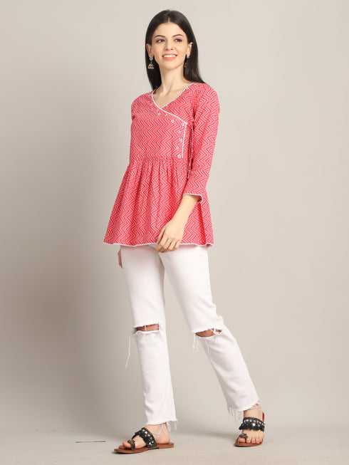 Pink Women's Pure Cotton Zig Zag Printed Short Top