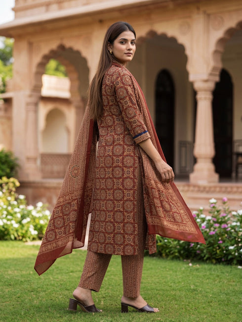 Maroon & Beige Cotton Blend Jaipuri Printed Kurta & Pant With Dupatta