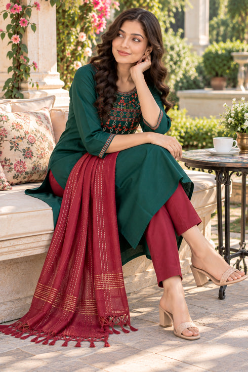 Bottle Green Cotton Blend Embroidered kurta sets women