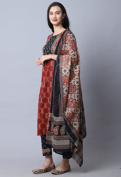 Brown & Black Pure Cambric Cotton Jaipuri Printed Kurta Set With Dupatta