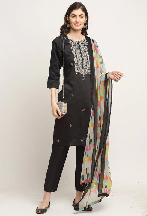 Black Chanderi Floral Embroidered Kurta Set With Dupatta
