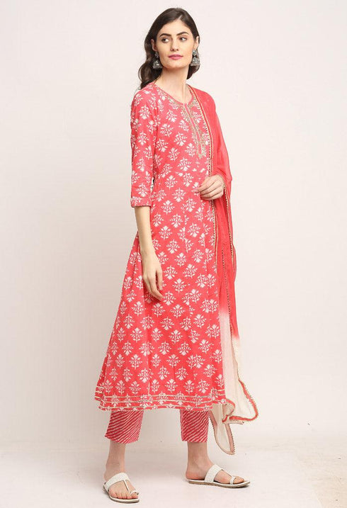 Pink Pure Cambric Cotton Floral Printed Kurta Set With Dupatta