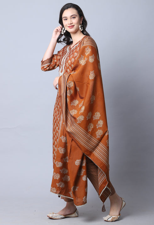Orange Muslin Jaipuri Embroidered Kurta Set With Dupatta