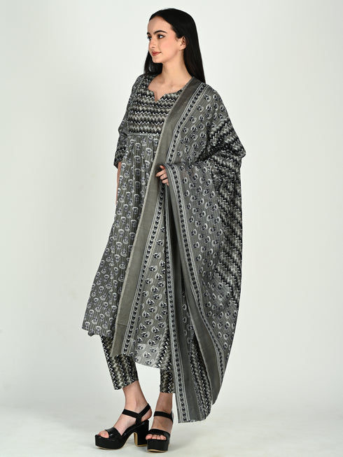 Grey & Black Cotton Blend Floral Block Printed Kurta & Pant With Dupatta