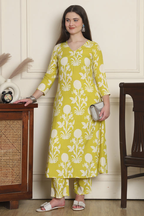 Women Lemon Yellow & White Cotton Botanical Floral Printed Kurta With Pant