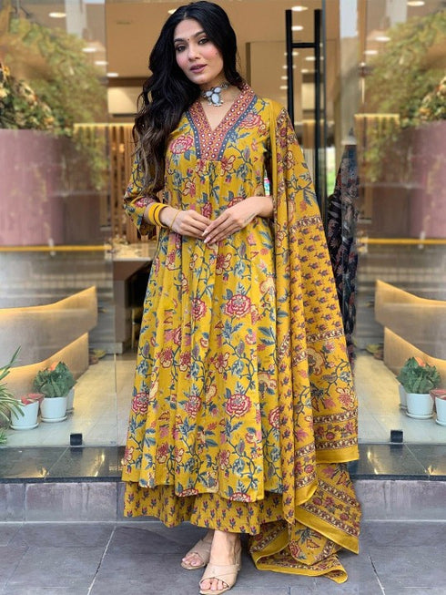 Sunlit Floral Fusion Kurta & Plazzo Pant with Dupatta