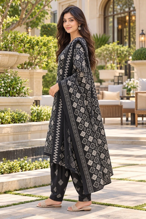 Black Cotton Blend Printed Ready to Wear Patiala Salwar Suit