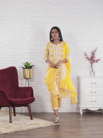 Load and play video in Gallery viewer, Pure Cotton Jaipuri Printed &amp; Embroidered Kurta Set With Dupatta

