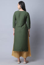 Load image into Gallery viewer, Green Pure Cambric Cotton Embroidered Kurti