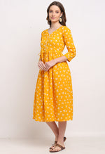 Load image into Gallery viewer, Yellow Pure Cambric Cotton Jaipuri Bandhani Printed Kurti
